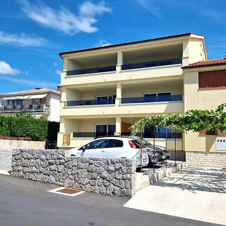 Apartment Krajinovic Krk Town